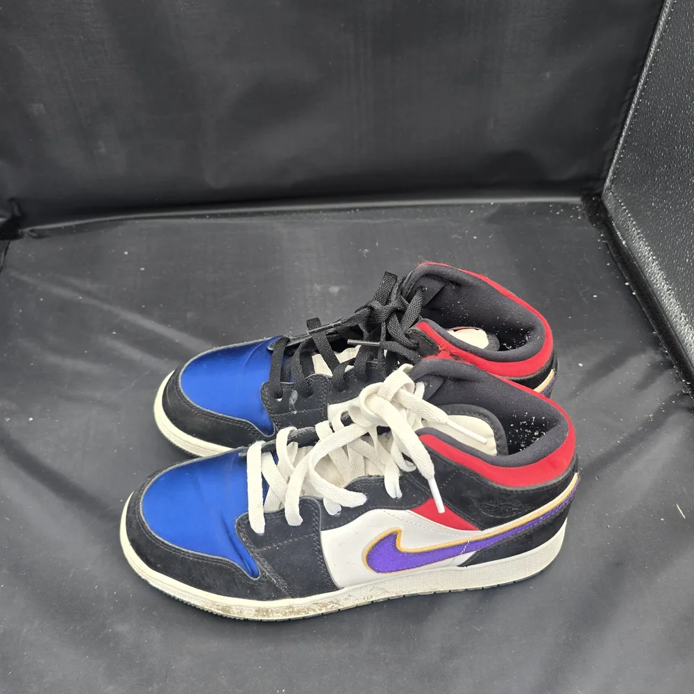 Nike‎ Kids Black and Blue Sneakers